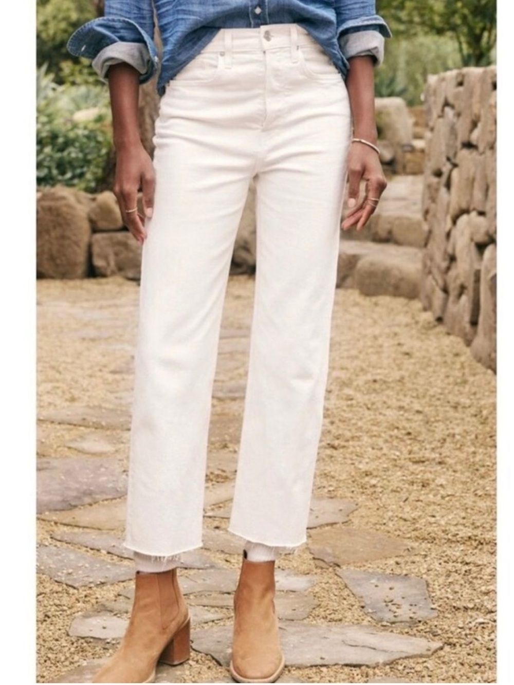 L’AGENCE Sada High Rise Crop Straight Jeans 28 cream slim minimalist raw hem